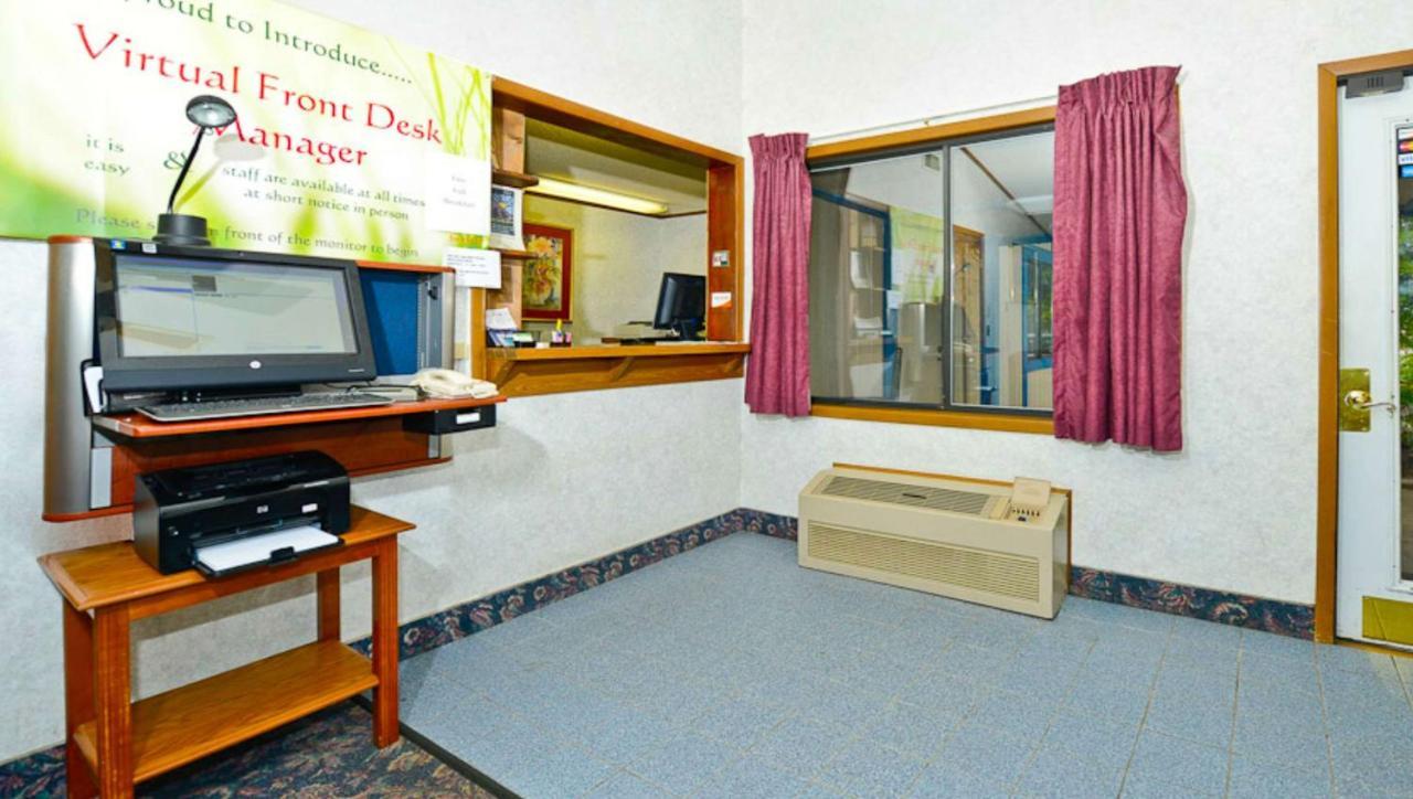 M Star Hotel Covington Экстерьер фото