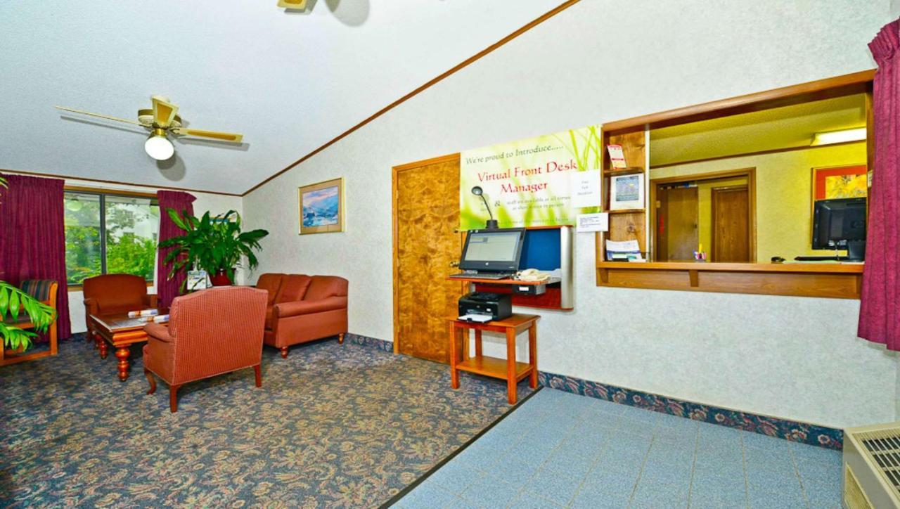 M Star Hotel Covington Экстерьер фото