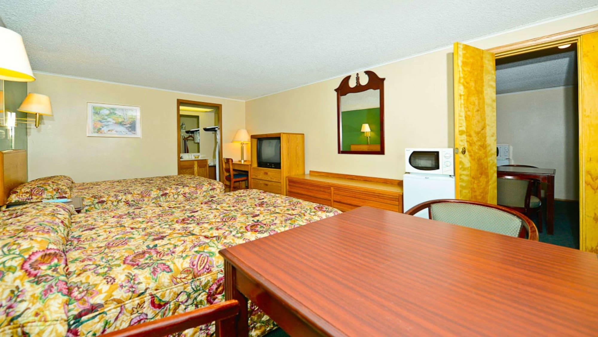 M Star Hotel Covington Экстерьер фото